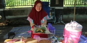 Dari Pabrik ke Pinggir Jalan, Amel Bangkit Lewat Nasi Jadul dan Nasi Jagung di Pati