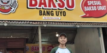 Dika, Lulusan S2 Peternakan UGM yang Mantap Berjualan Bakso Bang Uyo: Tak Perlu Gengsi