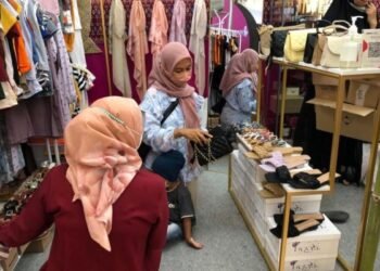 Kisah Ibu Muda di Mataram Sukses Bangun Bisnis Pakaian Anak dari Hobi